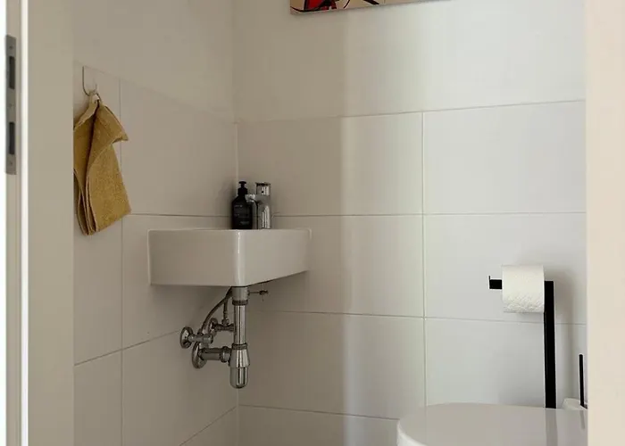 Cosy Splendor / Center 公寓 *